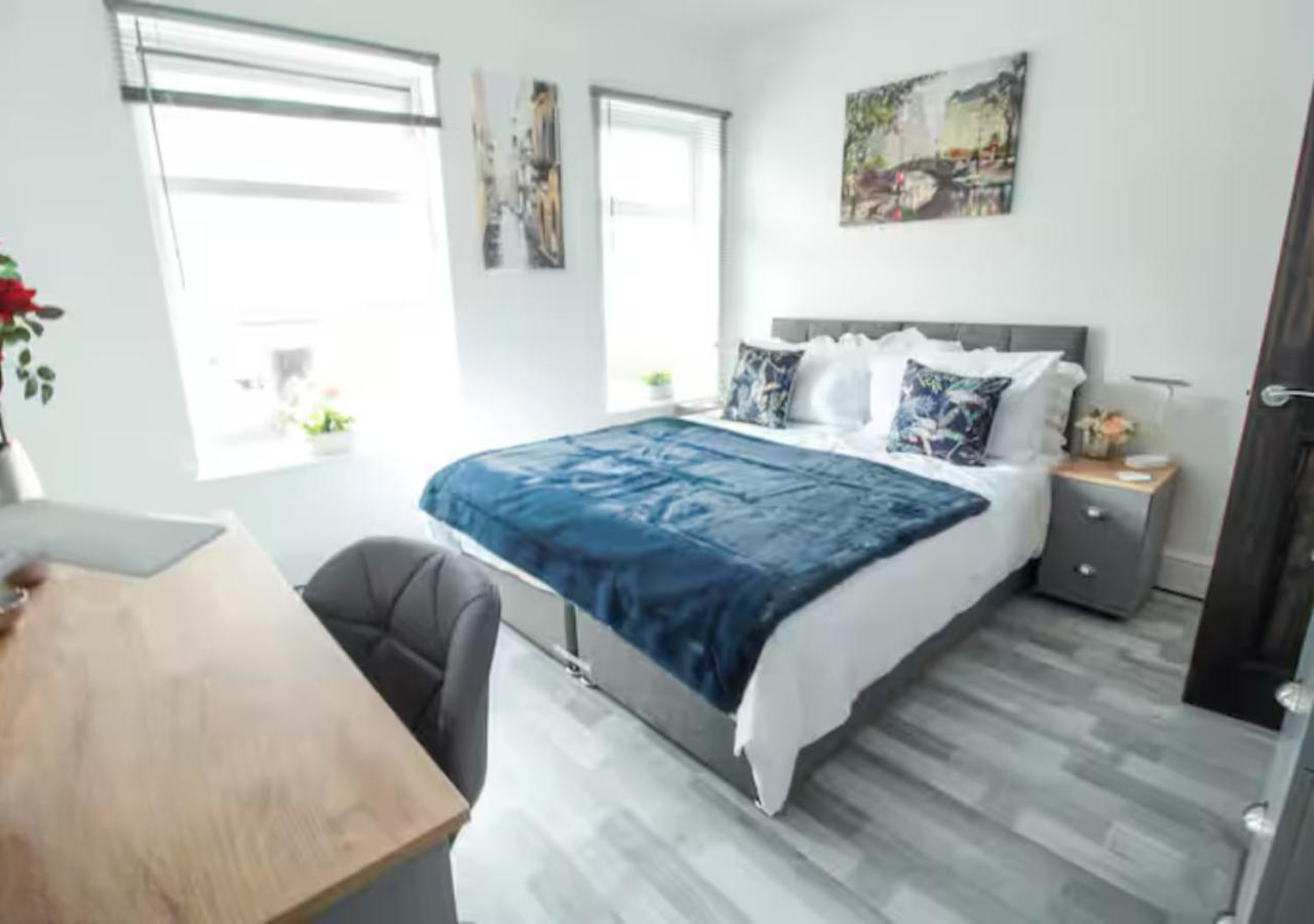 Pet Friendly 2-bed Bond Steeet Near Marina & Town And Free Parking Holiday home
