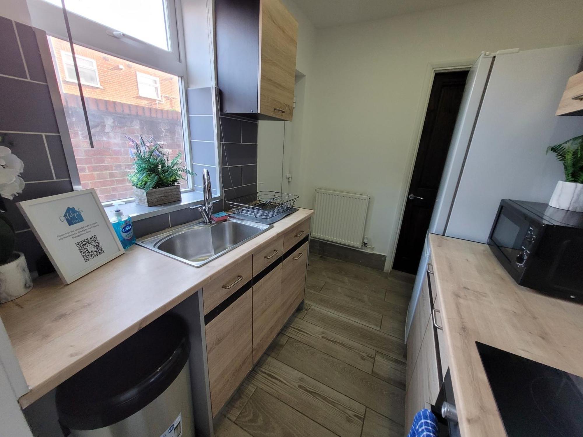 Pet Friendly 2-bed Bond Steeet Near Marina & Town And Free Parking Holiday home
